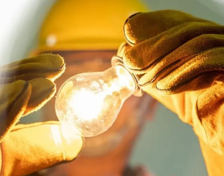 Expert outlet and switch repair experts serving Middle Grove, NY - Saratoga Electric and Generator