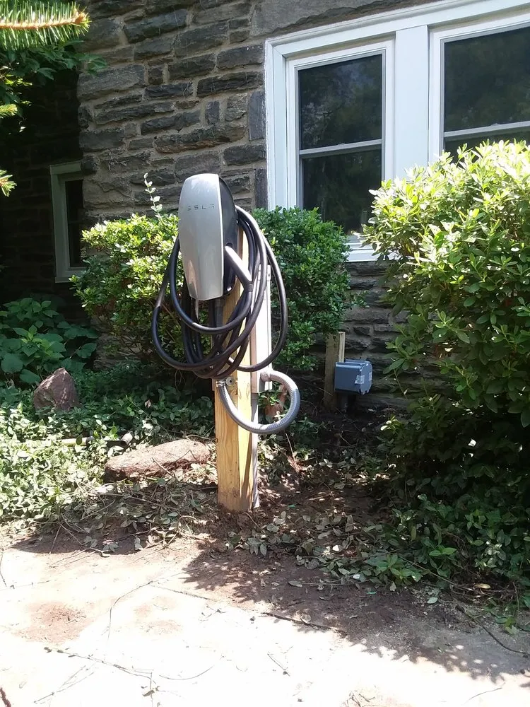 Slide of Sarnecky Electric