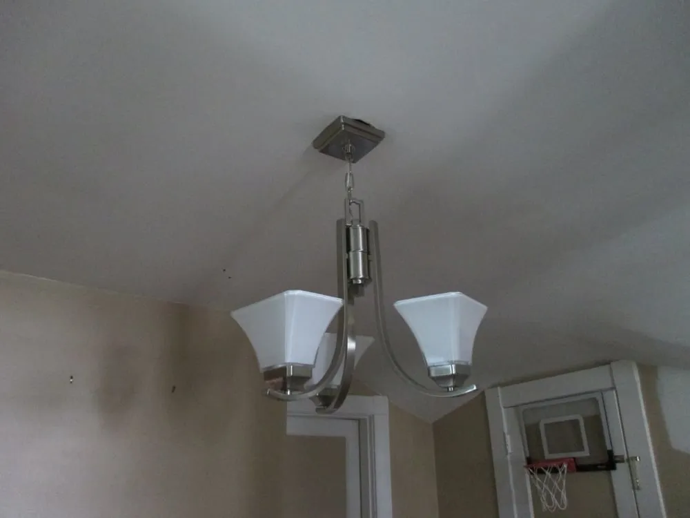 Slide of Sarosa Electric