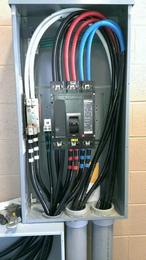 Expert electrician providing circuit breaker repair in Natural Bridge Station, VA - Satterfield Electric
