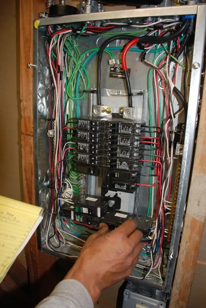 Professional electrician providing electrical repair in , 