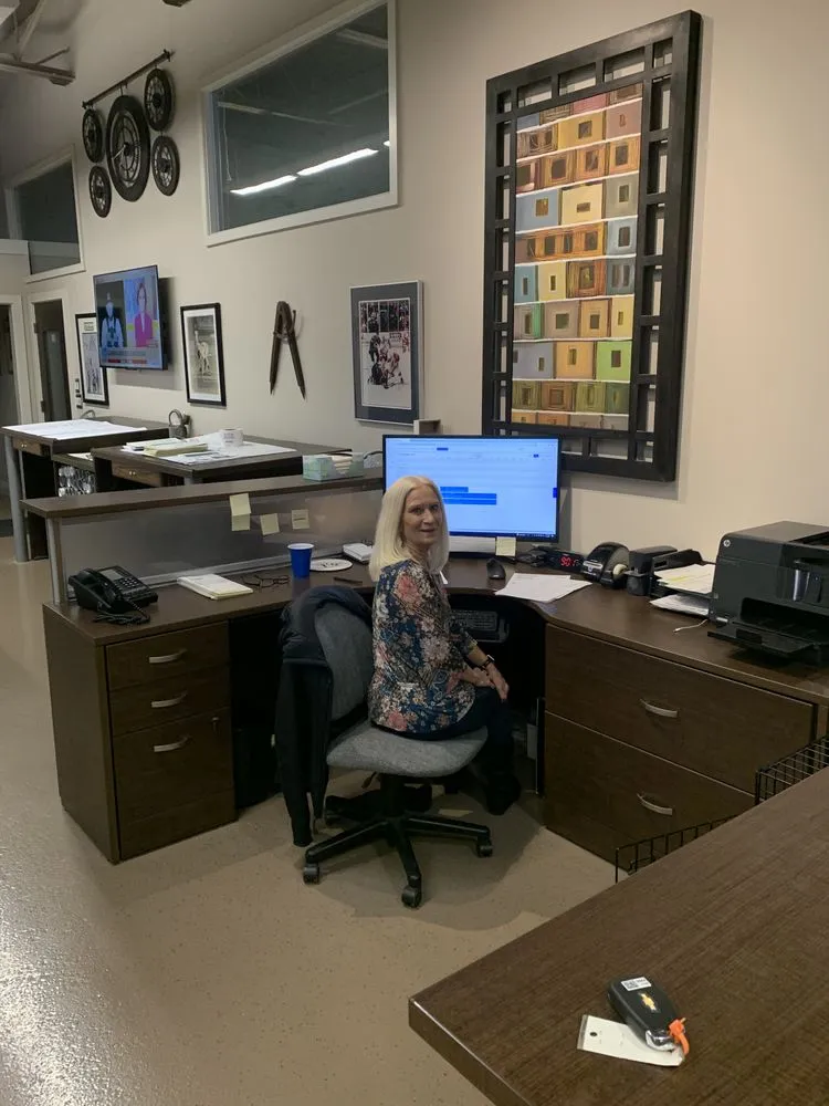 Slide of Saturn Electric