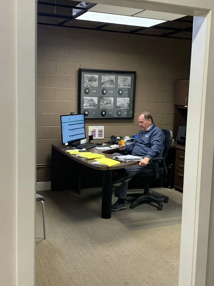 Slide of Saturn Electric