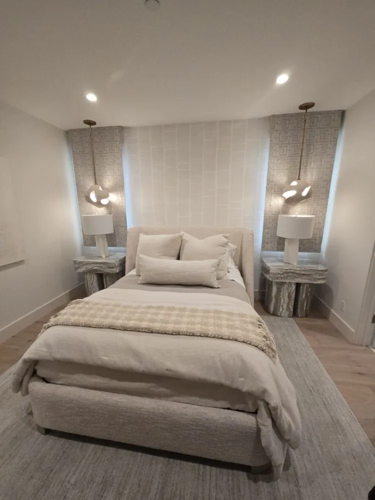 Slide of Saul's Electrical Solutions