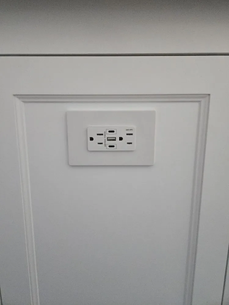 Slide of Saul's Electrical Solutions