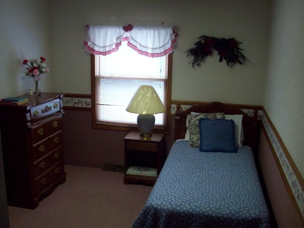 Reliable electrician providing lighting installation in Pacoima, CA - Saul’s Top Electric