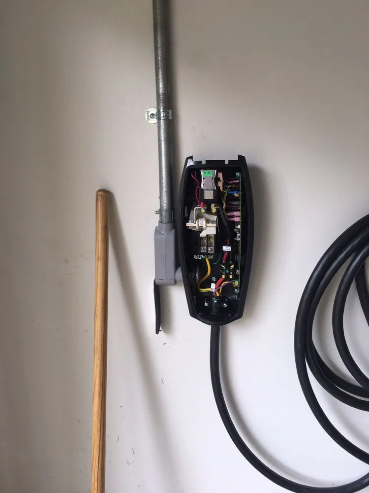 Slide of Saunders Electric Lezar