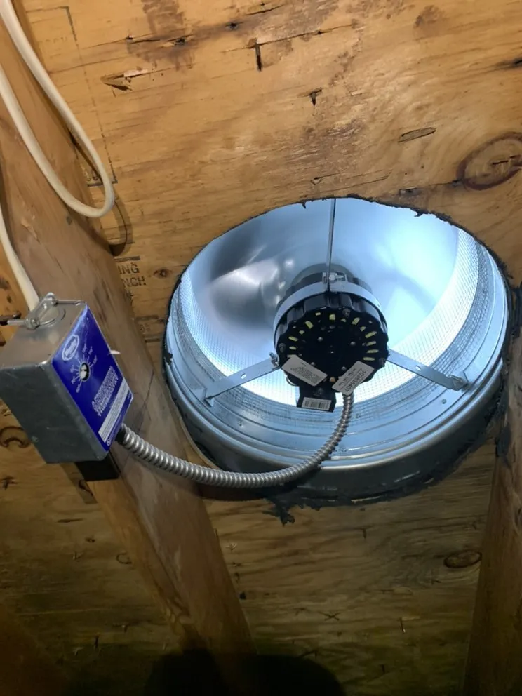 Slide of Savvy Electrical Solutions