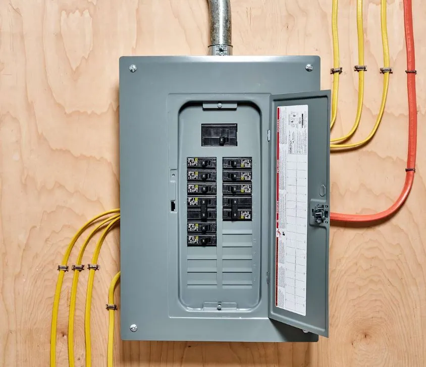 Slide of Sayaz Construction