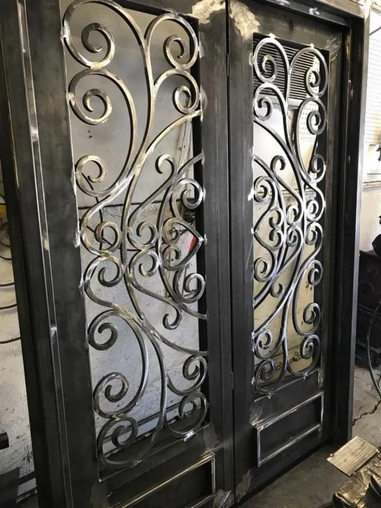 Reliable electrician providing emergency electrical service in ,