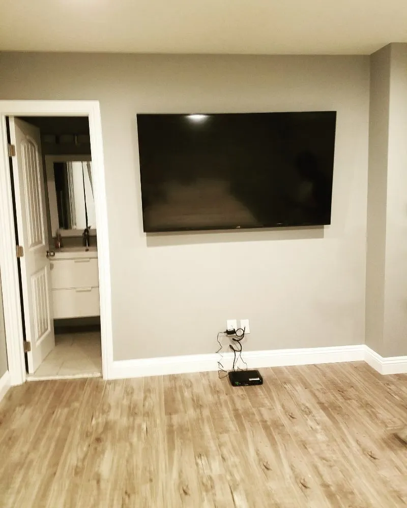 Slide of Scatolini Handyman