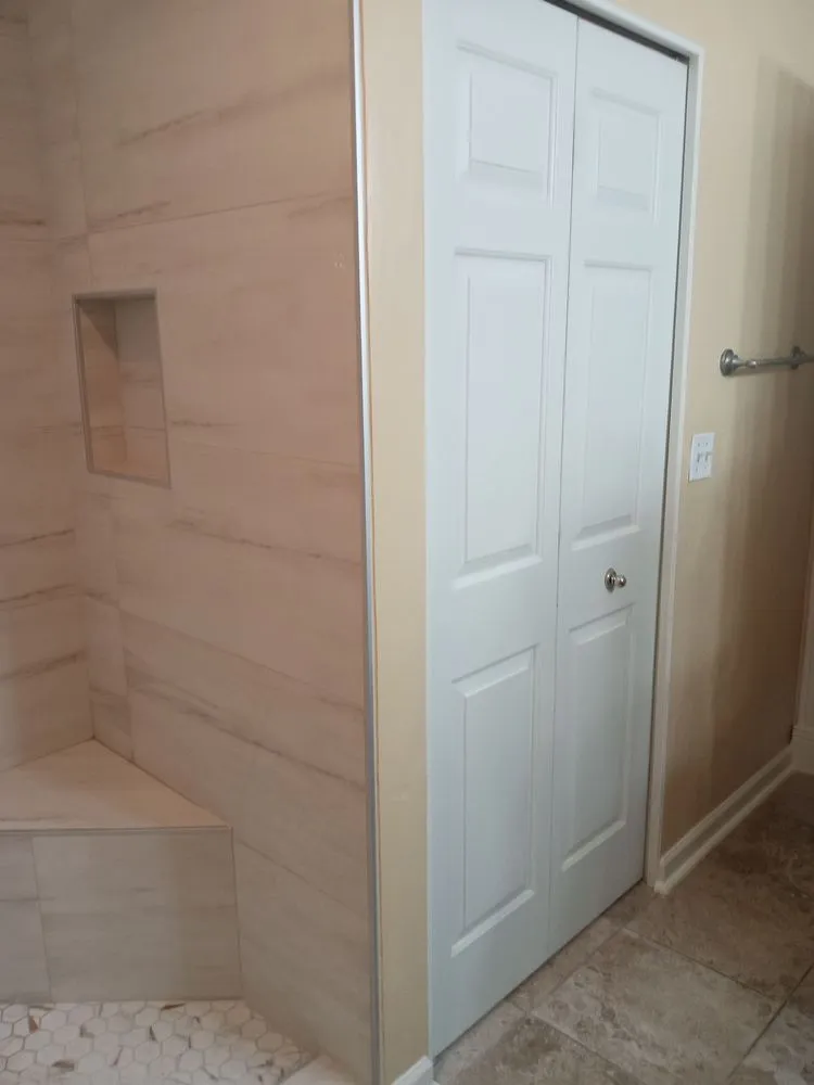 Slide of Scatolini Handyman