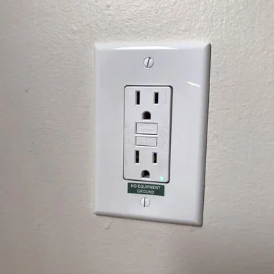 Schaumburg Electrician Service Logo