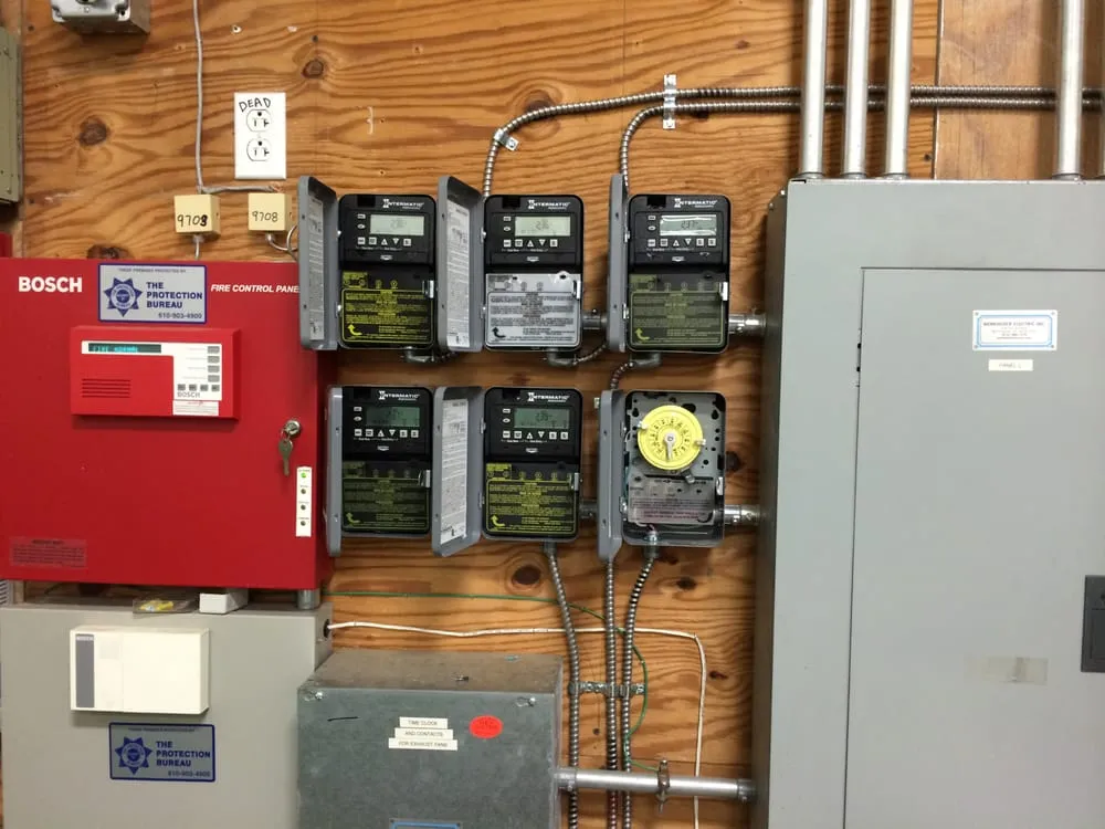 Slide of Schipsi Electric