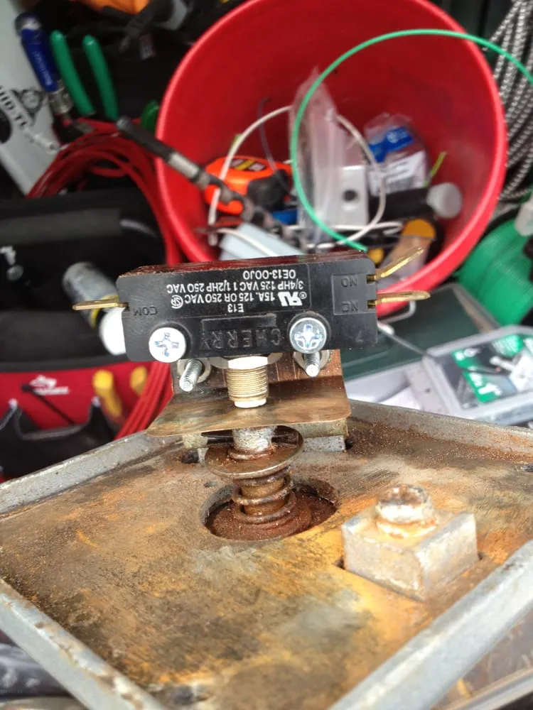 Slide of Schipsi Electric