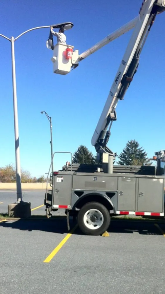 Professional outlet and switch repair service in ,  - Schipsi Electric