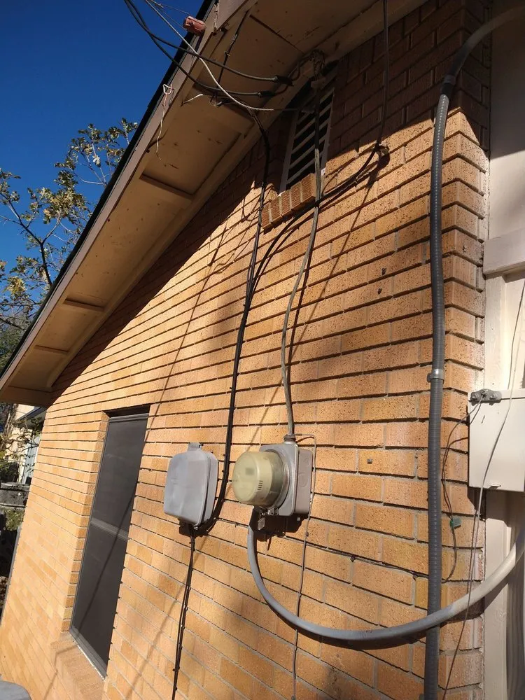 Slide of Schooley Lamar