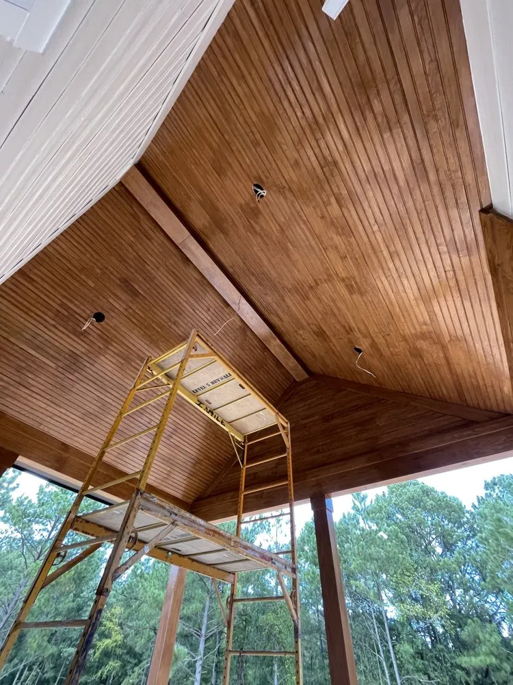 Emergency electrician providing emergency electrical service in ,