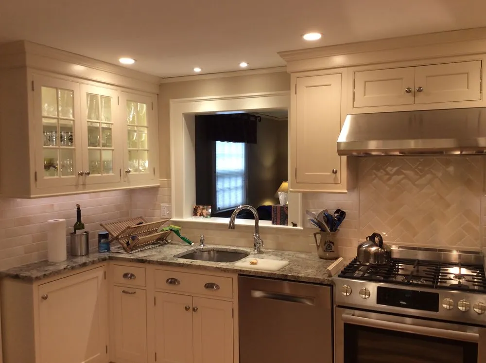 Slide of Scott D Slater