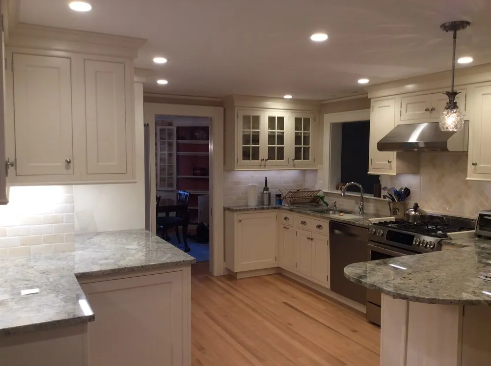 Slide of Scott D Slater