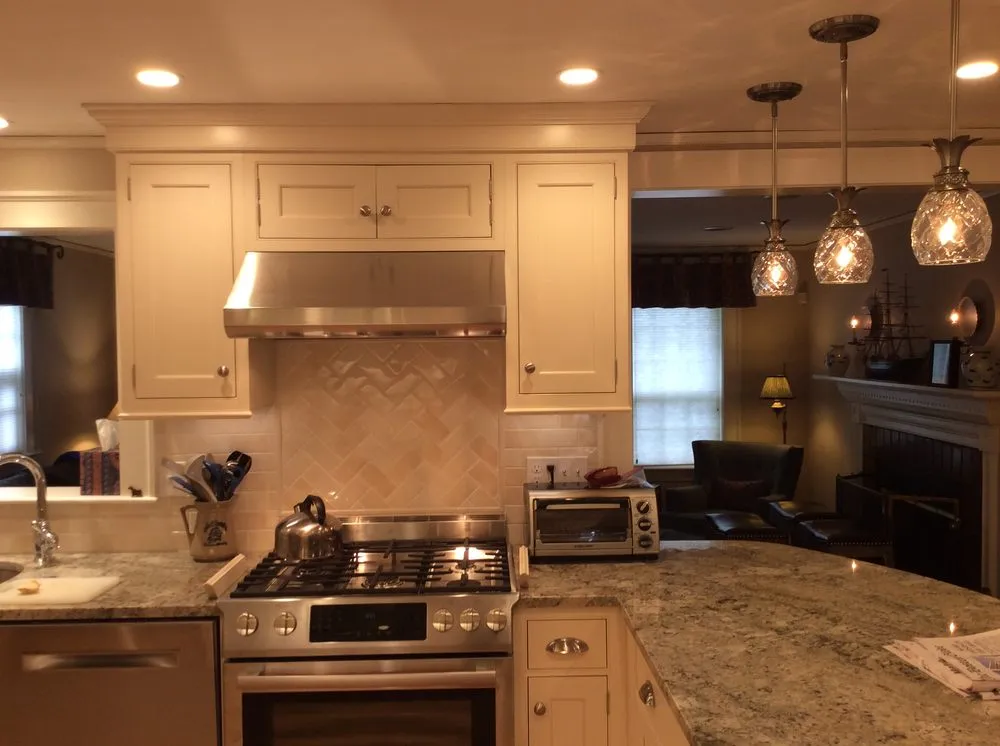 Slide of Scott D Slater