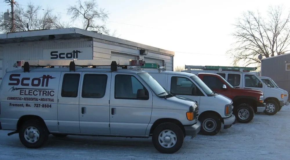 Certified electrician providing lighting installation in ,