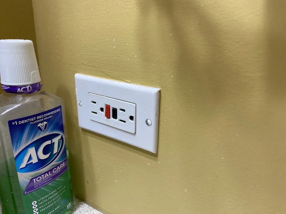 Slide of Scott Nelson Electric