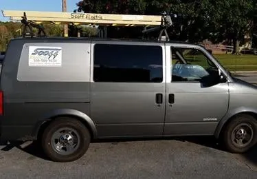 Slide of Scott Roderiques Electrician