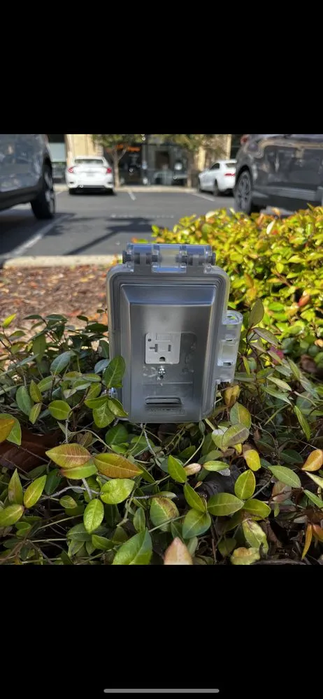 Slide of Scott's Electrical Service