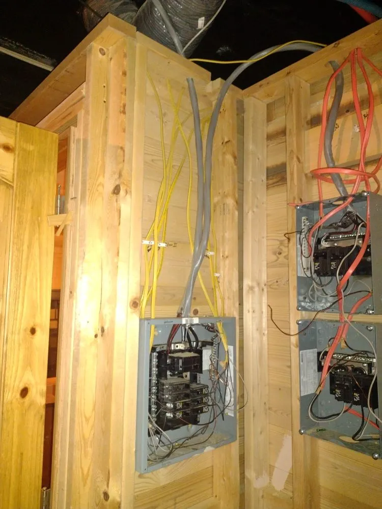 Reliable circuit breaker repair in Olney, MT by Screaming Eagle Electric