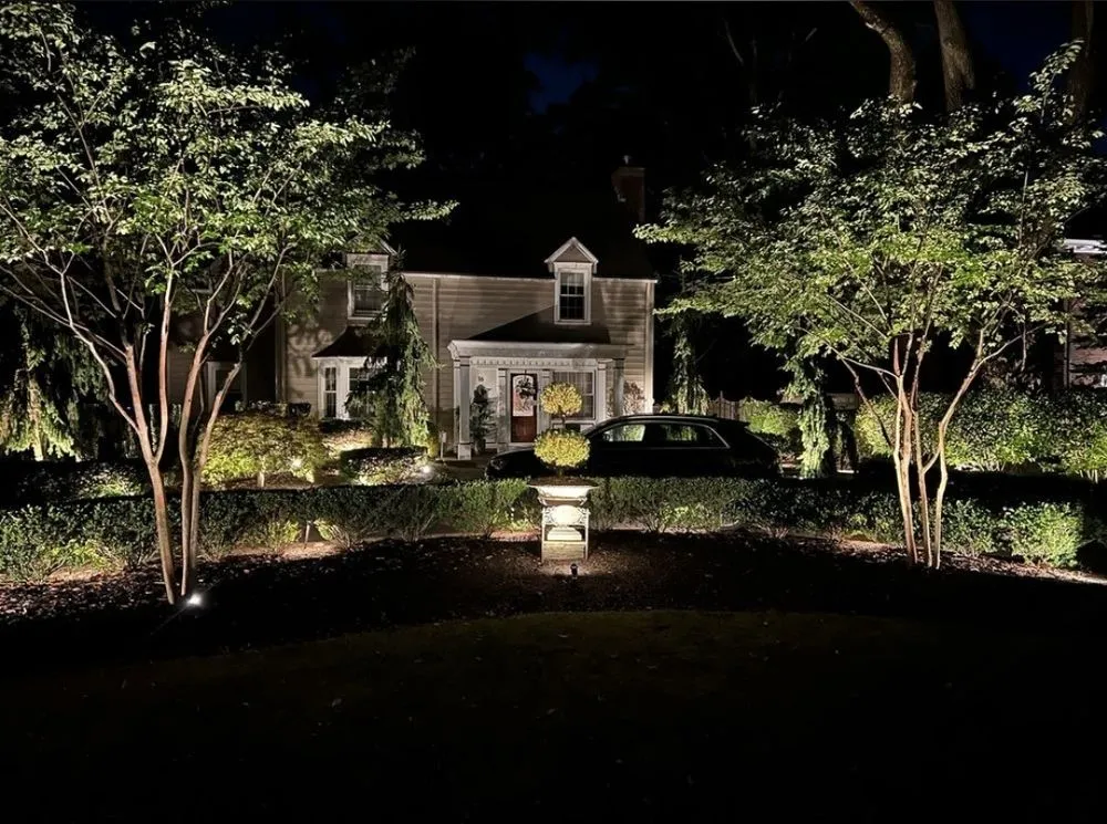 Expert electrician providing emergency electrical service in Sewell, NJ - Screw It