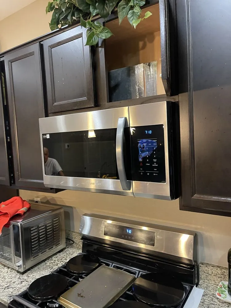 Slide of Screwthat Handyman