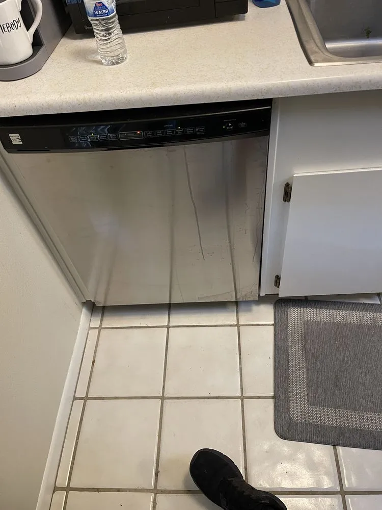 Slide of Screwthat Handyman