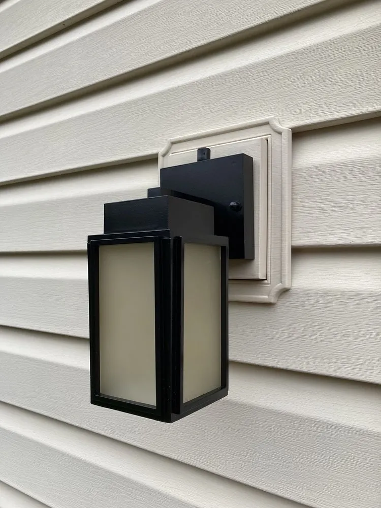 Slide of S&E Contractors