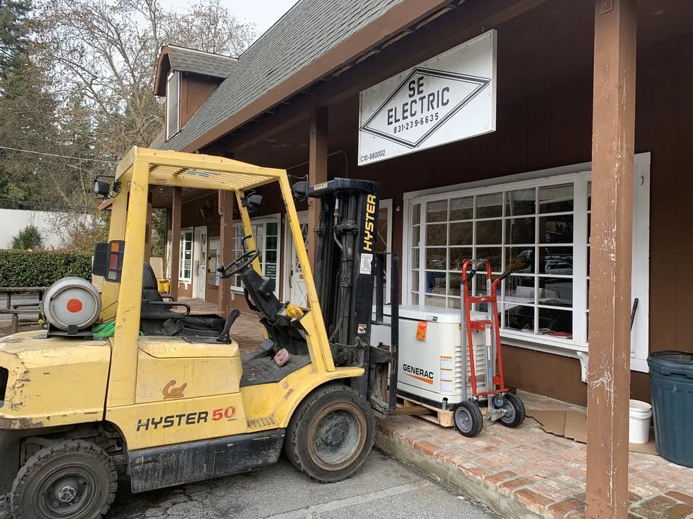 Certified circuit breaker repair in ,  by SE Electric