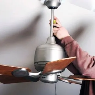 Slide of Searcy Handyman