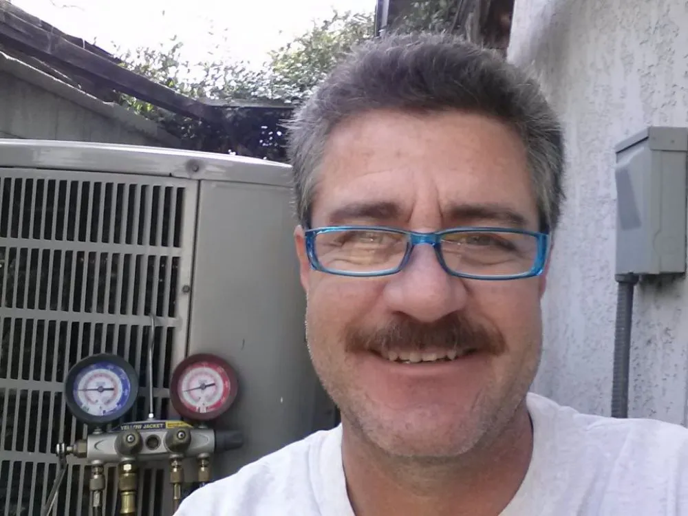 Licensed electrician providing emergency electrical service in City of Industry, CA - Season Pro A/C Construction