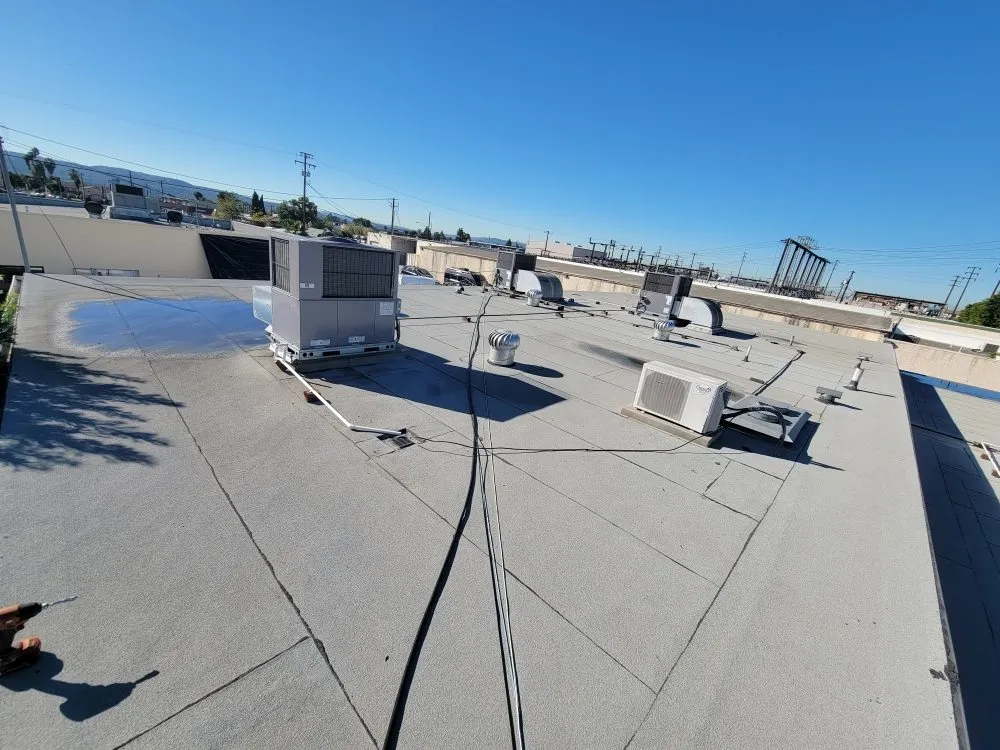 Emergency circuit breaker repair experts serving City of Industry, CA - Season Pro A/C Construction