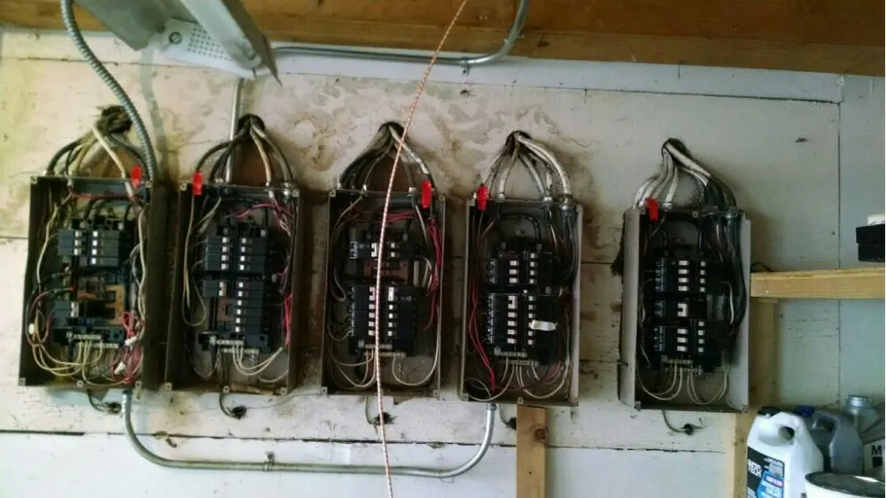 Expert emergency electrical service service in ,  - Seatown Electric Plumbing Heating and Air