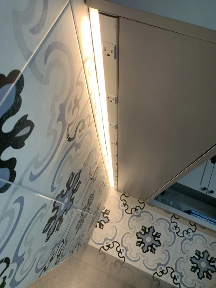 Slide of Seattleite Electric