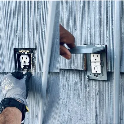 Seavolt Electric Logo