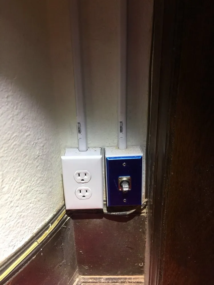 Slide of Select Electrical Services