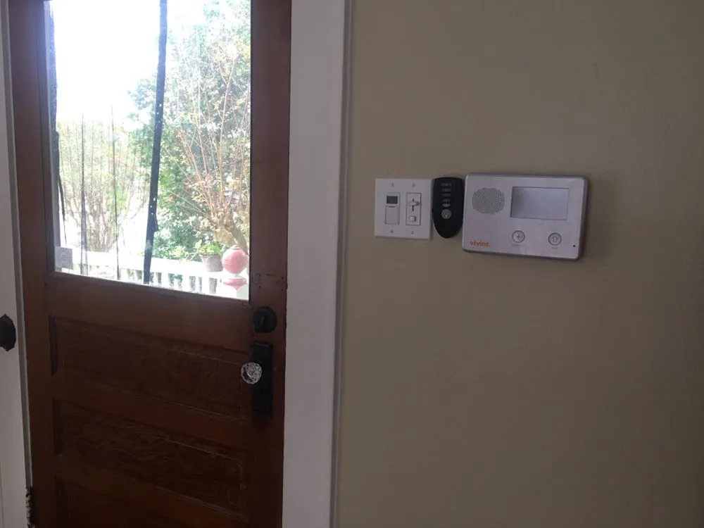 Licensed emergency electrical service service in ,  - Selectric Services