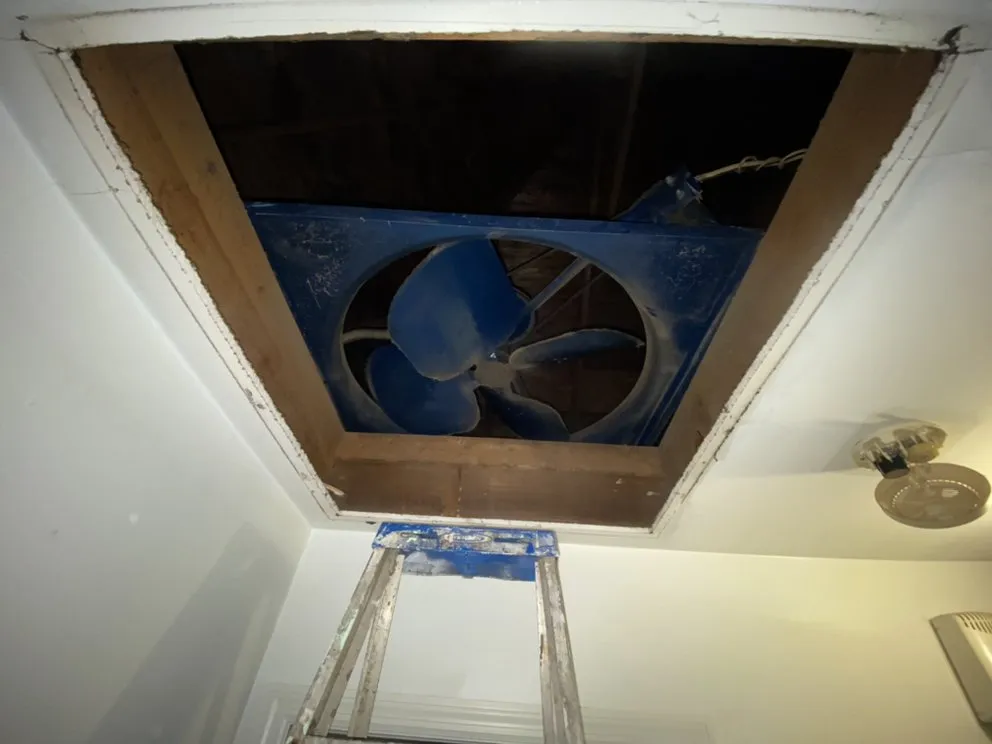 Expert emergency electrical service in ,  by Seniors Electrical and Appliance Repair