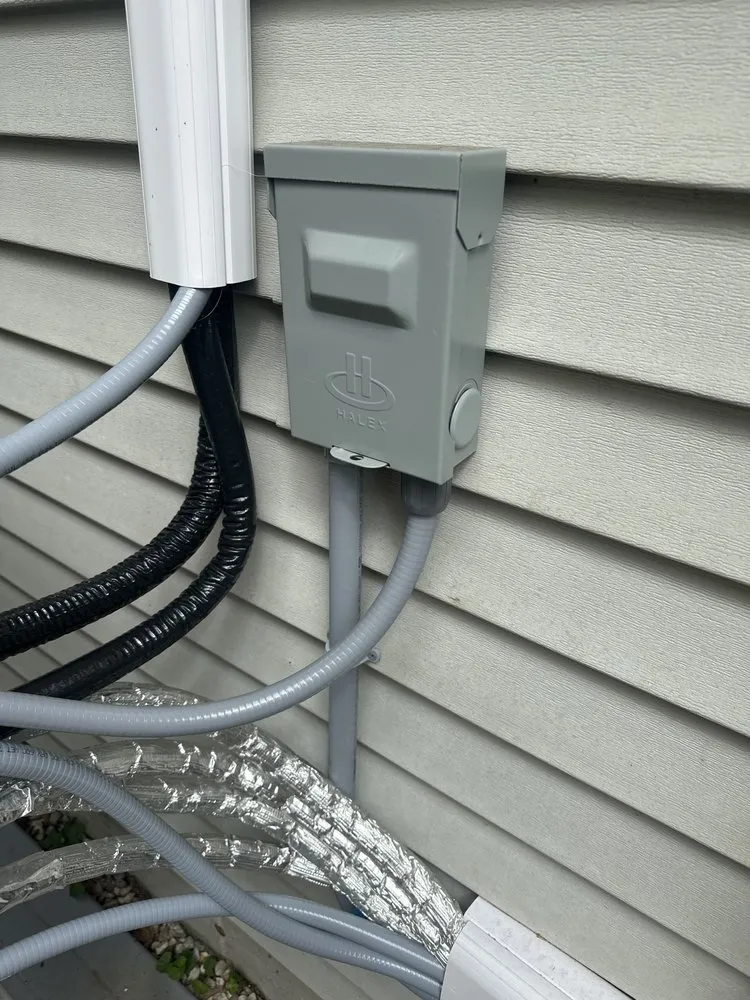 Slide of Senna Electrical Solutions