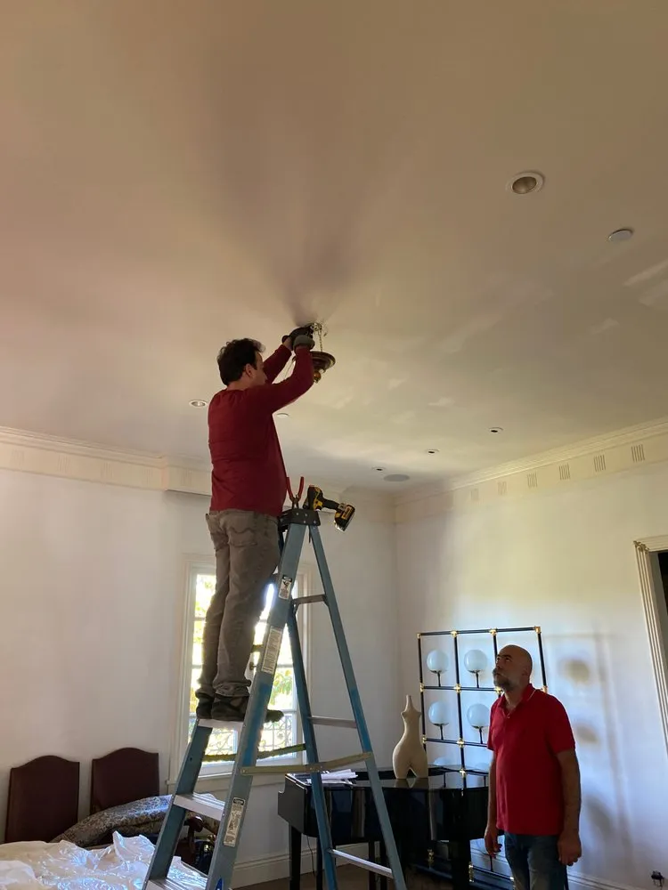 Slide of Sepanta Electric