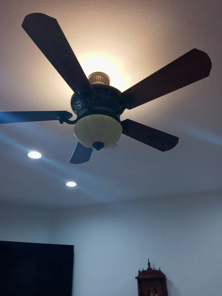 Slide of Sercerval Electric