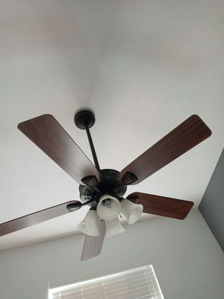 Slide of Sercerval Electric