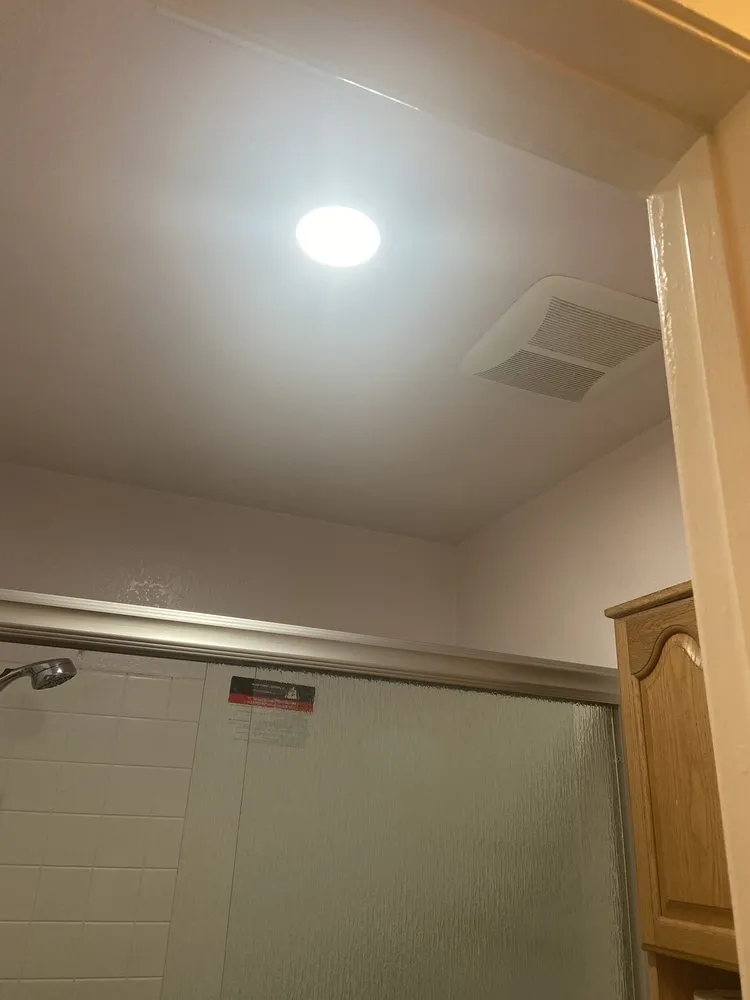 Affordable electrician providing outlet and switch repair in , 