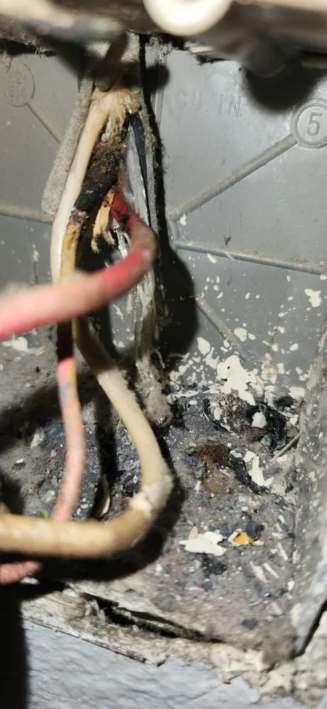 Slide of Sercerval Electric